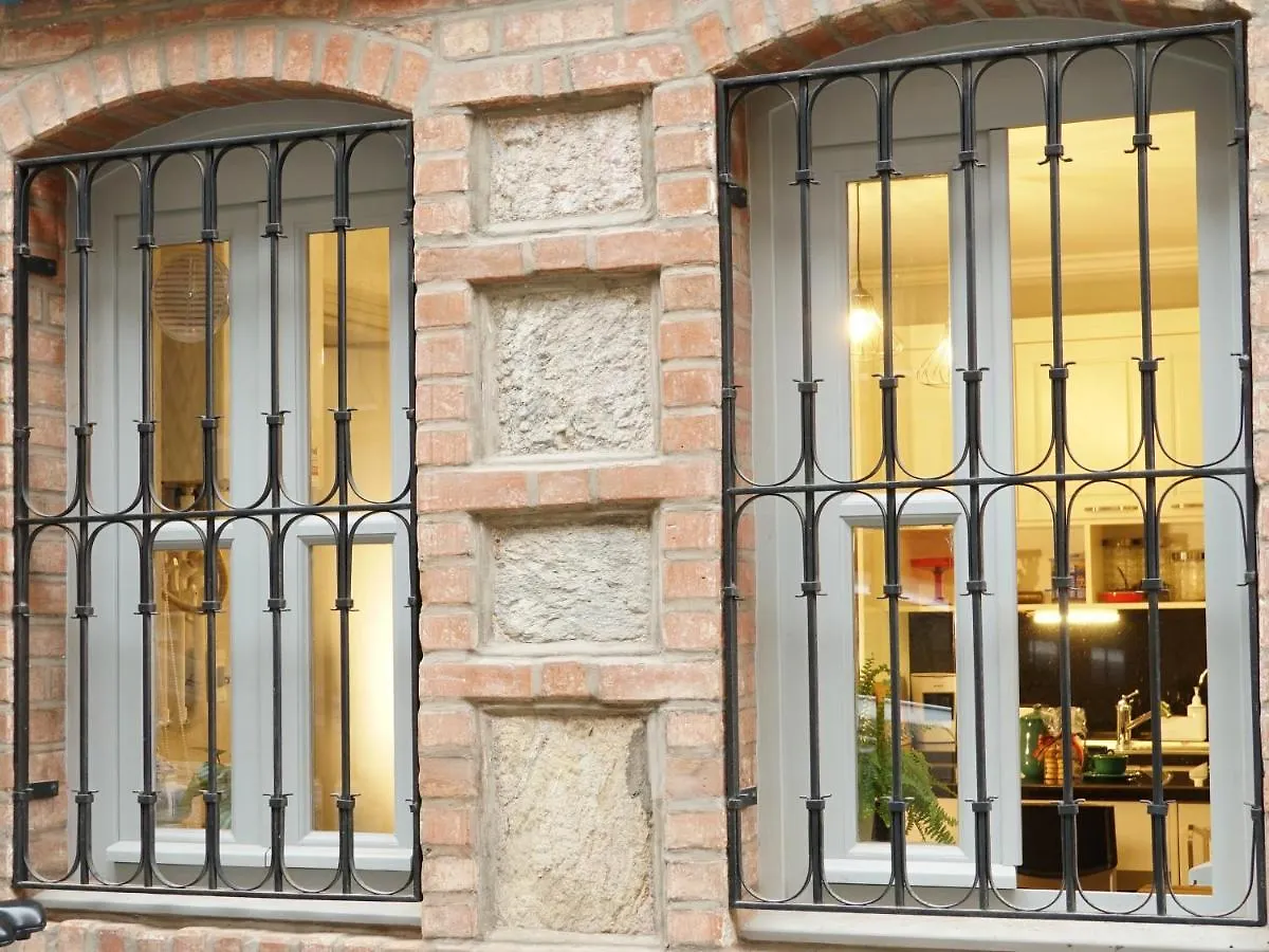 ホテル Tilas - Rooms In 19Th Century Wooden Townhouse,Kadikoy イスタンブール