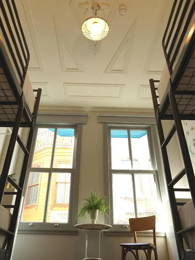 Tilas - Rooms In 19Th Century Wooden Townhouse,Kadikoy Istanbul 0*,