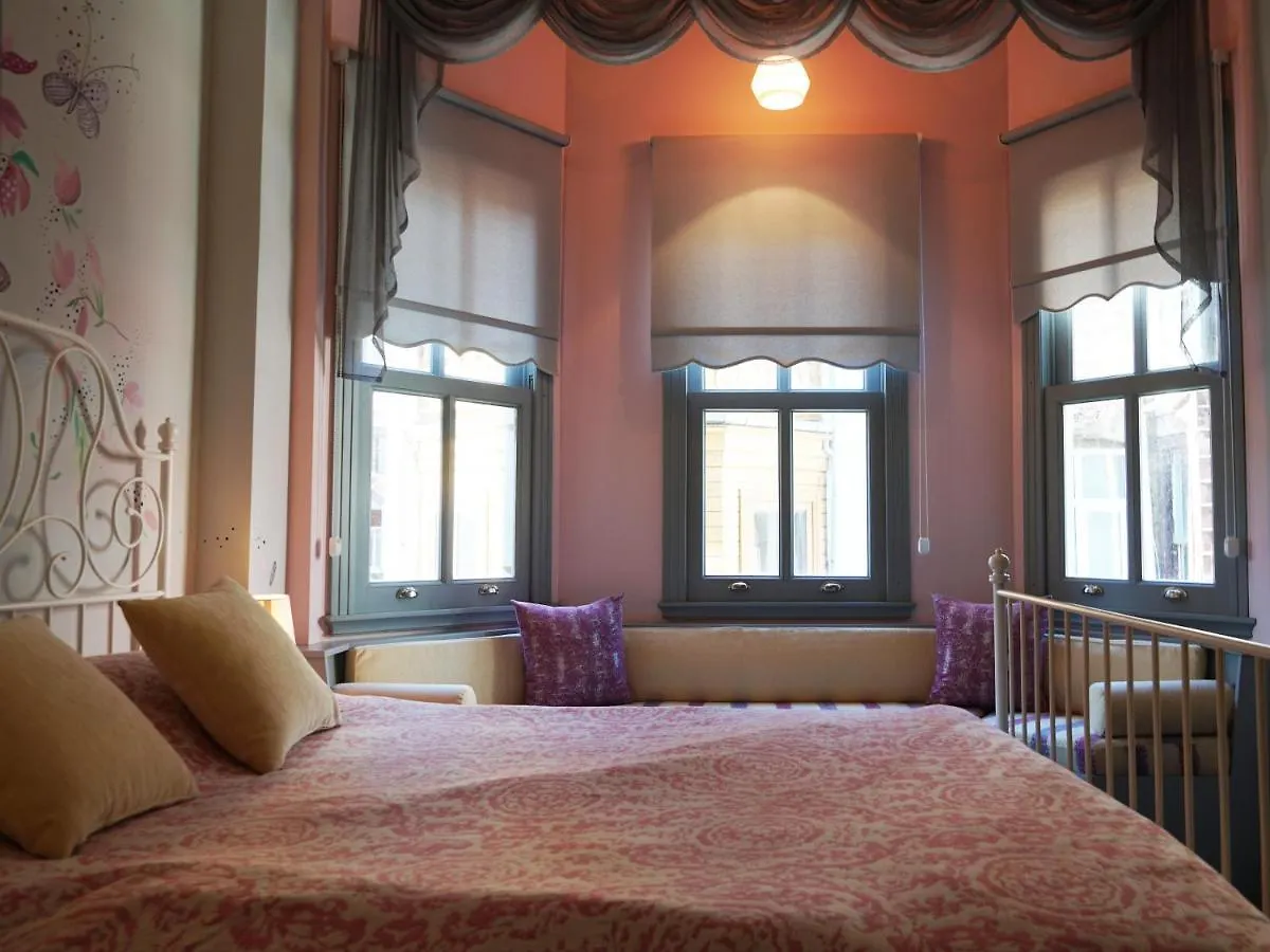 Tilas - Rooms In 19Th Century Wooden Townhouse,Kadikoy Istanbul