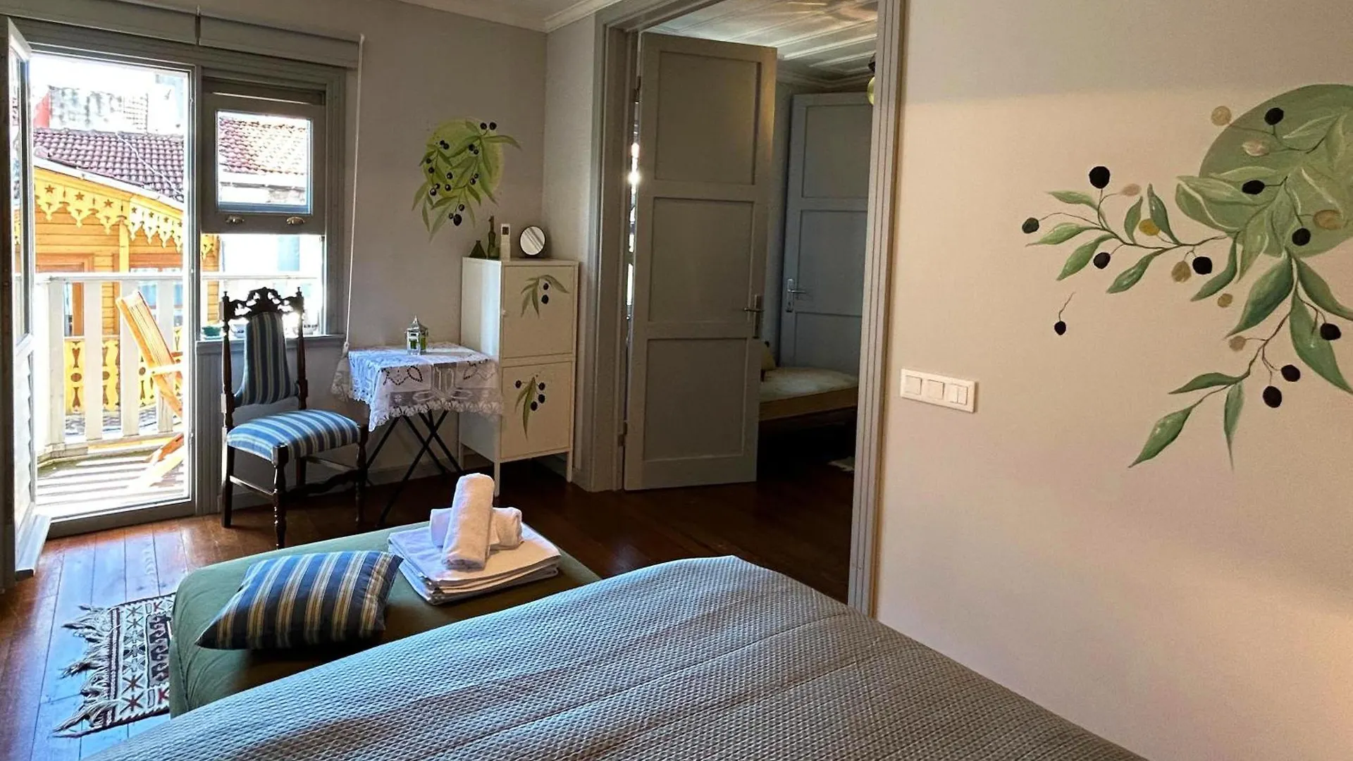 Tilas - Rooms In 19Th Century Wooden Townhouse,Kadikoy Istanbul
